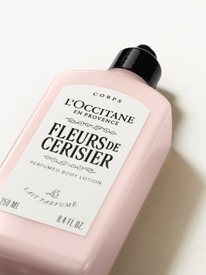 Lotiune pentru corp Fleurs de Cerisier (Cherry Blossom)